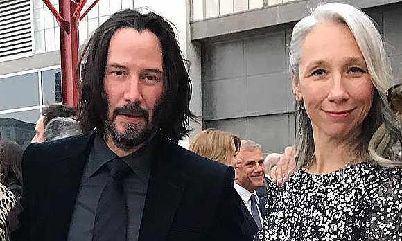 AU88 VIP và Câu Chuyện Tình Yêu Đầy Tôn Trọng Của Keanu Reeves - hình ảnh - betau88.vip AU88 VIP và Câu Chuyện Tình Yêu Đầy Tôn Trọng Của Keanu Reeves - hình ảnh - betau88.vip