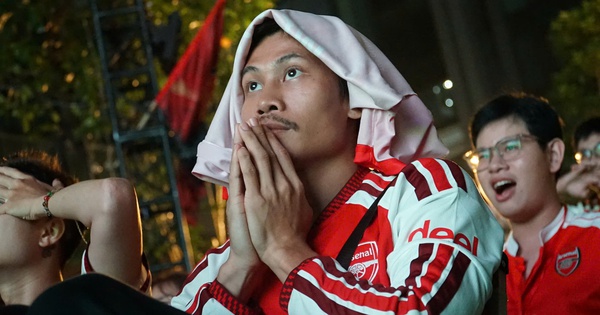 Diễn viên ‘Mưa đỏ’ thẫn thờ vì Arsenal bại trận! - hình ảnh - betau88.vip