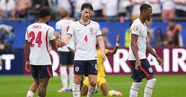 Declan Rice gây lo lắng cho đội tuyển Anh, HLV Tuchel cho cầu thủ đi chơi golf - hình ảnh - betau88.vip