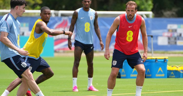 AU88 cược bóng đá: Đội tuyển Anh trang bị công nghệ cao vượt nắng nóng World Cup 2026 - hình ảnh - betau88.vip