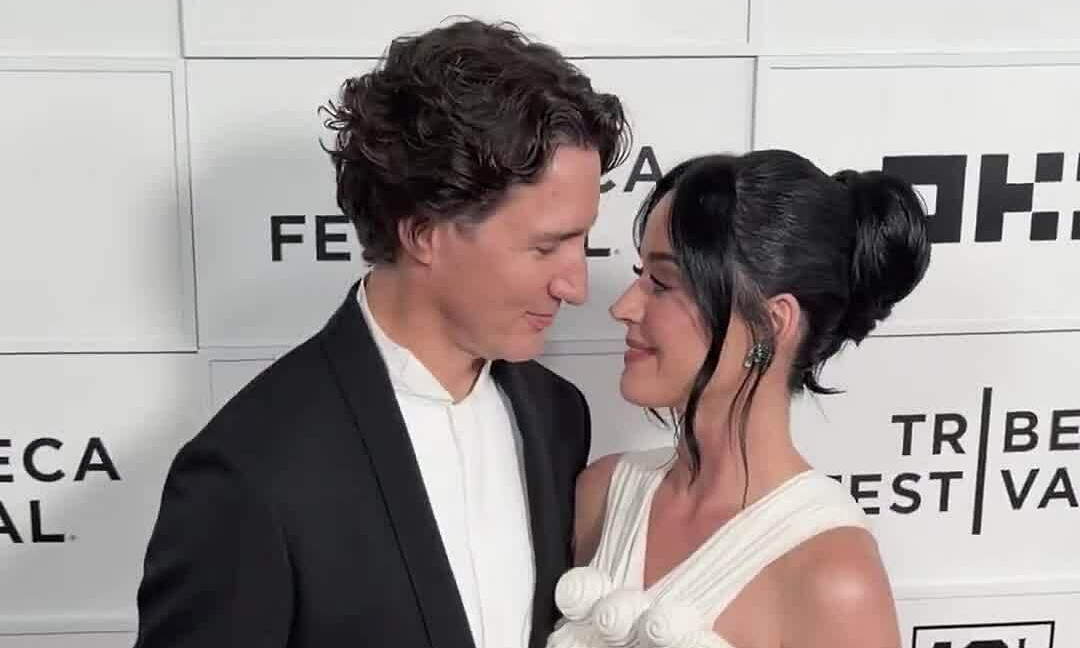 Katy Perry và cựu Thủ tướng Canada lần đầu sánh đôi trên thảm đỏ Tribeca - hình ảnh - betau88.vip