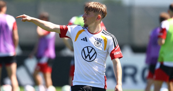 ‘Viên ngọc mới’ của đội tuyển Đức nhập viện khẩn, HLV Nagelsmann gọi người thay thế gấp - hình ảnh - betau88.vip