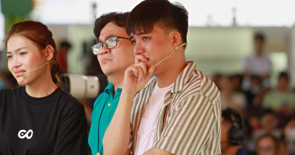 Nam diễn viên Duy Khương bật khóc chia sẻ tuổi thơ thiếu vắng tình cha - hình ảnh - betau88.vip