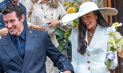 Nhà cái AU88: Dua Lipa và Callum Turner chính thức về chung một nhà - hình ảnh - betau88.vip