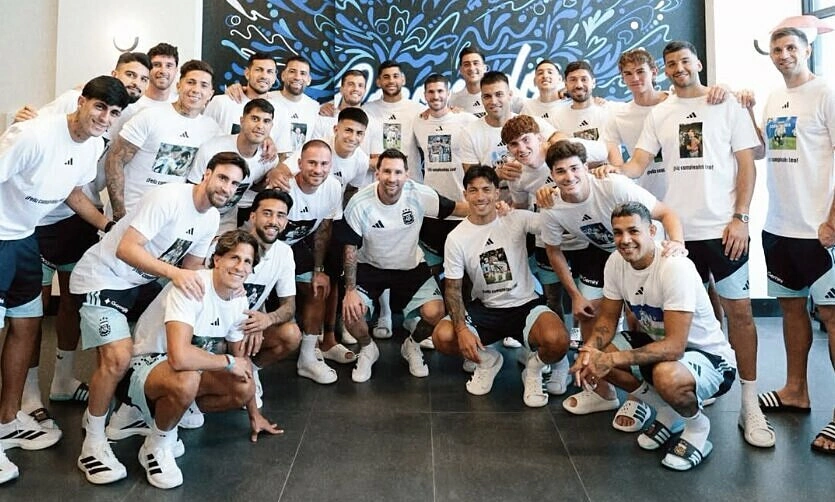Đồng đội gây bất ngờ trong ngày sinh nhật Messi - hình ảnh - betau88.vip Đồng đội gây bất ngờ trong ngày sinh nhật Messi - hình ảnh - betau88.vip