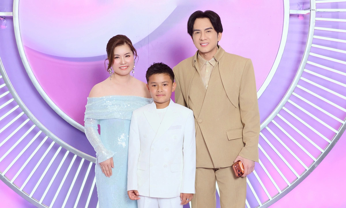 Đan Trường đưa vợ cũ và con trai đi sự kiện: góc nhìn mới cho người chơi Việt - hình ảnh - betau88.vip