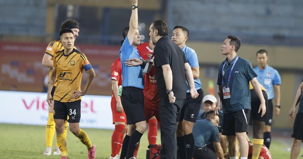 HLV Popov dọa rời V-League sau trận hòa gây tranh cãi với Công an TP.HCM - hình ảnh - betau88.vip
