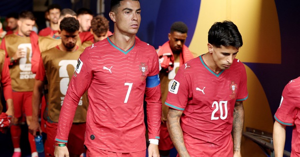 CĐV Ronaldo ‘nổi giận’ trên mạng, AU88 cược thể thao chia sẻ góc nhìn khách quan - hình ảnh - betau88.vip