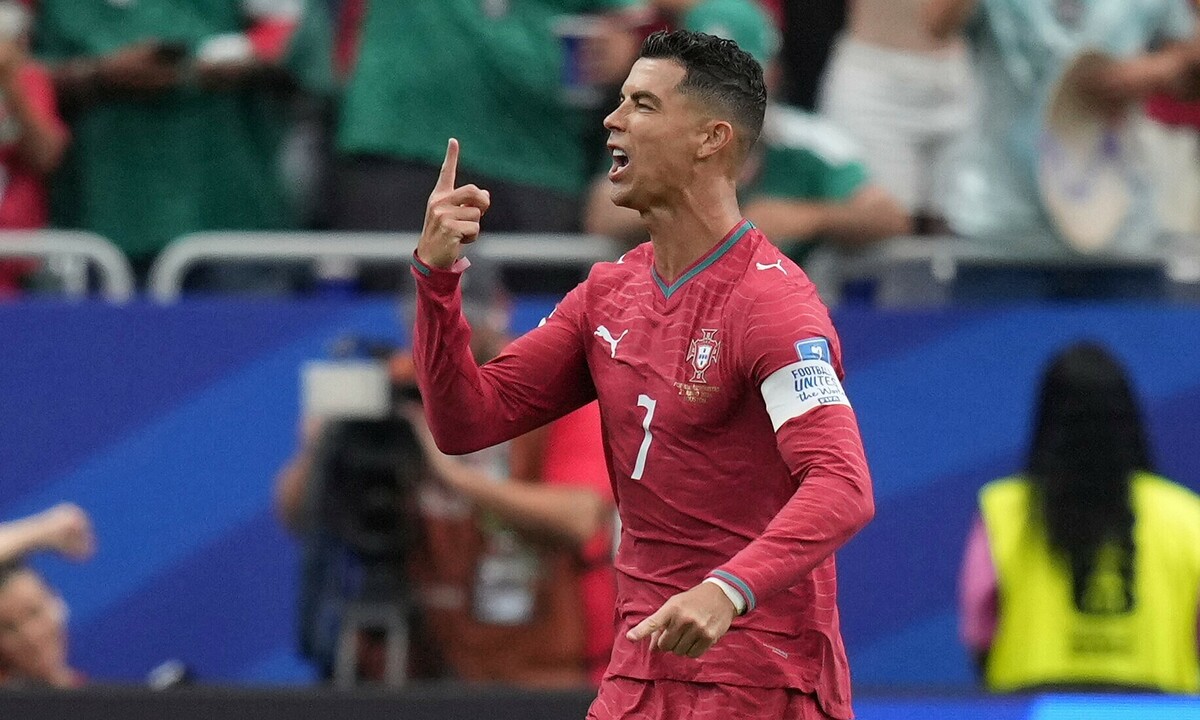 Ronaldo lập kỷ lục World Cup: Cơ hội trải nghiệm AU88 baccarat cùng huyền thoại - hình ảnh - betau88.vip