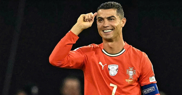 Bồ Đào Nha mạnh hơn nếu Ronaldo chấp nhận lùi lại - hình ảnh - betau88.vip