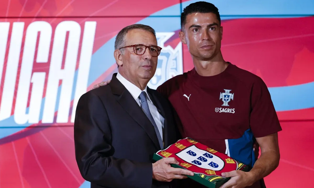 Nhà cái cá cược số 1 AU88: Ronaldo nhận quốc kỳ, quyết tâm chinh phục World Cup 2026 - hình ảnh - betau88.vip