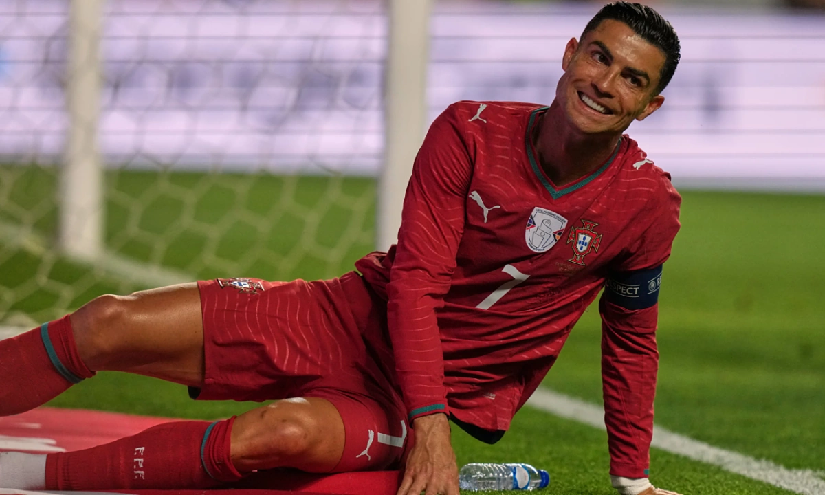 Ronaldo bị chê ‘vụng về, chưa sẵn sàng’ cho World Cup 2026 - hình ảnh - betau88.vip Ronaldo bị chê ‘vụng về, chưa sẵn sàng’ cho World Cup 2026 - hình ảnh - betau88.vip