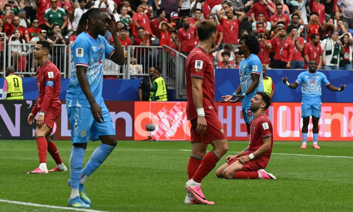 AU88 đổi thưởng: Henry chỉ trích Ronaldo vì ham sút, bỏ lỡ cơ hội cho Fernandes - hình ảnh - betau88.vip