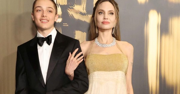 AU88 casino và khoảnh khắc trưởng thành của cặp song sinh nhà Jolie-Pitt - hình ảnh - betau88.vip