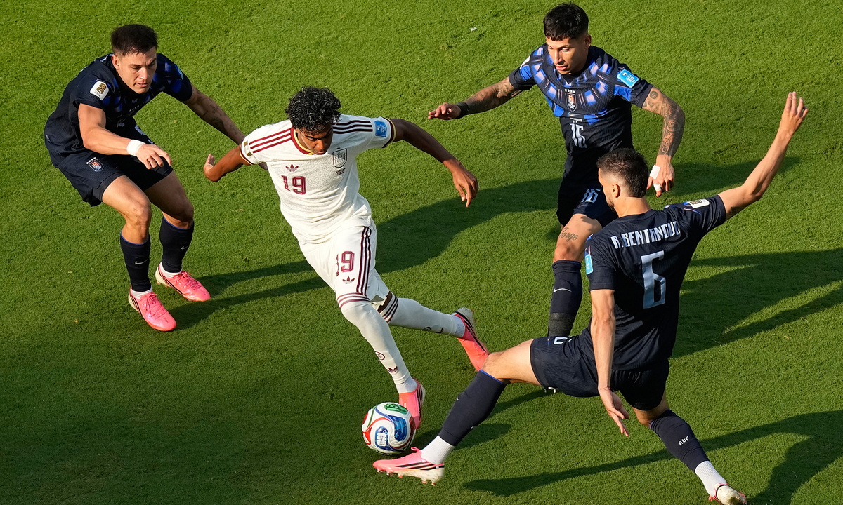 AU88 baccarat và trận cầu căng thẳng Uruguay 0-0 Tây Ban Nha - hình ảnh - betau88.vip