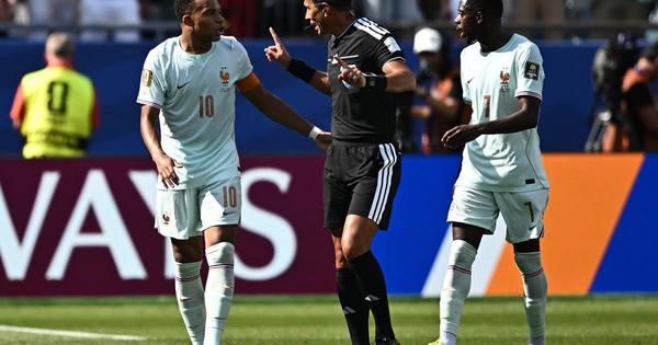 Mbappe đá hỏng phạt đền rồi yêu cầu trọng tài giải thích, Haaland lên tiếng: góc nhìn mới cho người chơi Việt - hình ảnh - betau88.vip