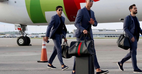 Cristiano Ronaldo bị chấm 0 điểm thời trang tại World Cup 2026: Điều gì đang xảy ra? - hình ảnh - betau88.vip Cristiano Ronaldo bị chấm 0 điểm thời trang tại World Cup 2026: Điều gì đang xảy ra? - hình ảnh - betau88.vip