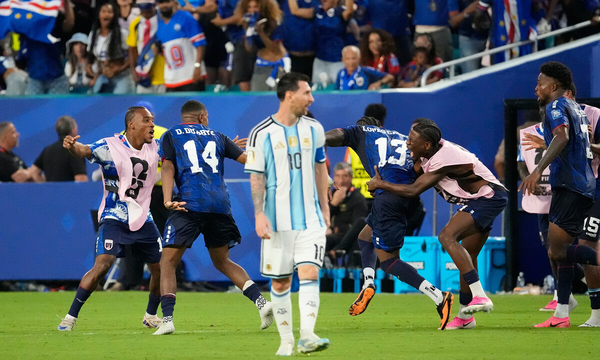 Henry và Ibrahimovic kêu gọi FIFA trao cup cho Cape Verde - hình ảnh - betau88.vip